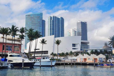 PricewaterhouseCoopers открывает новый офис во Флориде