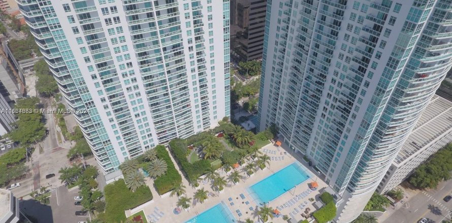 Condo in Miami, Florida, 1 bedroom  № 1375782