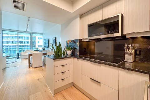 Condominio en venta en Miami, Florida, 1 dormitorio, 83.15 m2 № 1333673 - foto 11