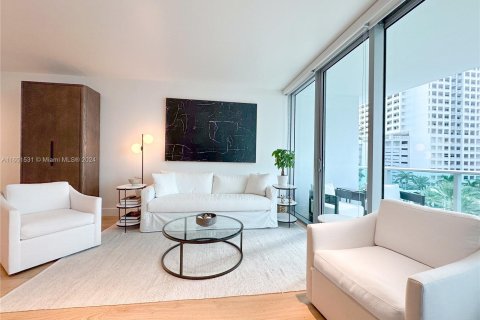 Condominio en venta en Miami, Florida, 1 dormitorio, 83.15 m2 № 1333673 - foto 2