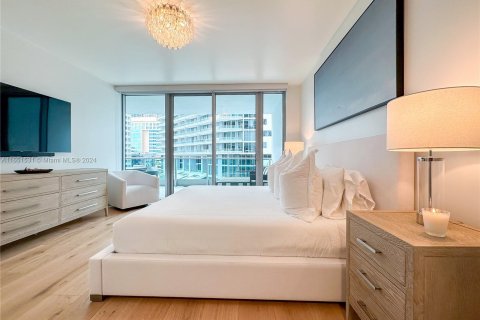 Condominio en venta en Miami, Florida, 1 dormitorio, 83.15 m2 № 1333673 - foto 12