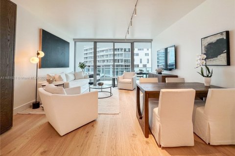 Condominio en venta en Miami, Florida, 1 dormitorio, 83.15 m2 № 1333673 - foto 4