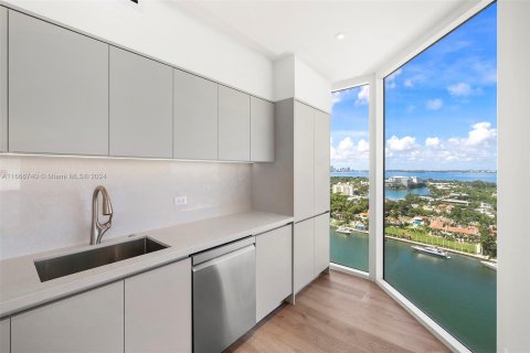 Condominio en venta en Miami Beach, Florida, 2 dormitorios, 128.21 m2 № 1387865 - foto 7