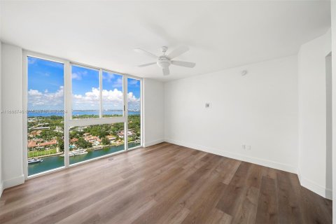 Condominio en venta en Miami Beach, Florida, 2 dormitorios, 128.21 m2 № 1387865 - foto 11