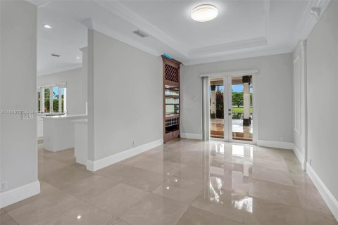 Villa ou maison à vendre à Miramar, Floride: 6 chambres, 374.21 m2 № 1387952 - photo 17