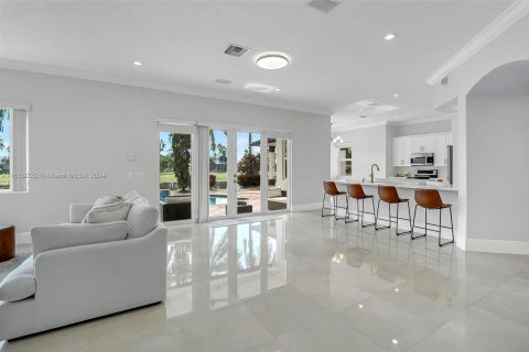 Villa ou maison à vendre à Miramar, Floride: 6 chambres, 374.21 m2 № 1387952 - photo 20