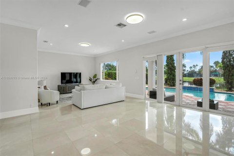 Villa ou maison à vendre à Miramar, Floride: 6 chambres, 374.21 m2 № 1387952 - photo 22