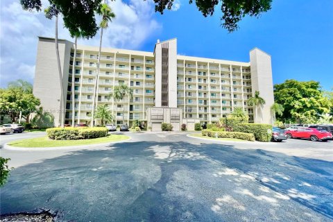 Condominio en venta en Pompano Beach, Florida, 2 dormitorios, 97.55 m2 № 1375574 - foto 1