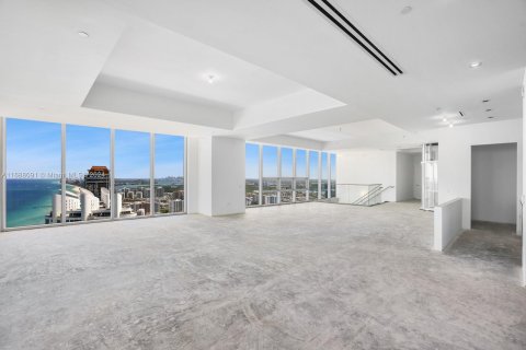 Condo in Sunny Isles Beach, Florida, 6 bedrooms  № 1430095 - photo 18