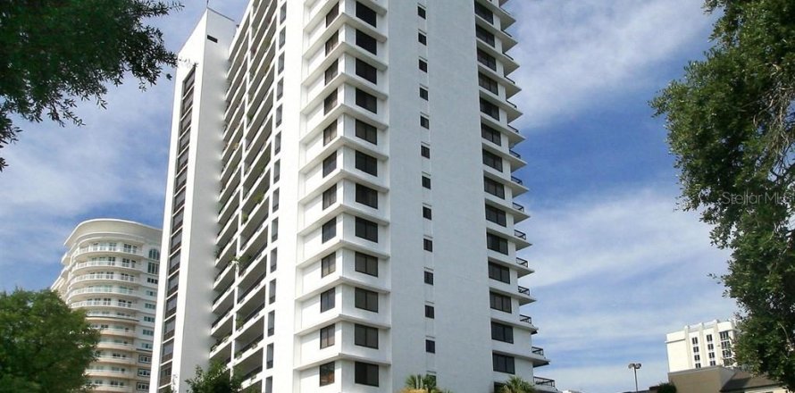 Condominio en Orlando, Florida, 2 dormitorios  № 1350268