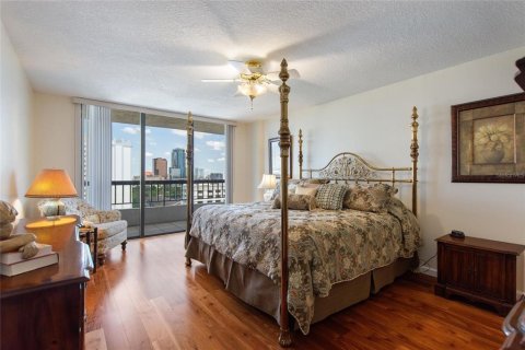 Condo in Orlando, Florida, 2 bedrooms  № 1350268 - photo 26