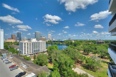 Condominio en alquiler en Orlando, Florida, 2 dormitorios, 124.3 m2 № 1350268 - foto 8