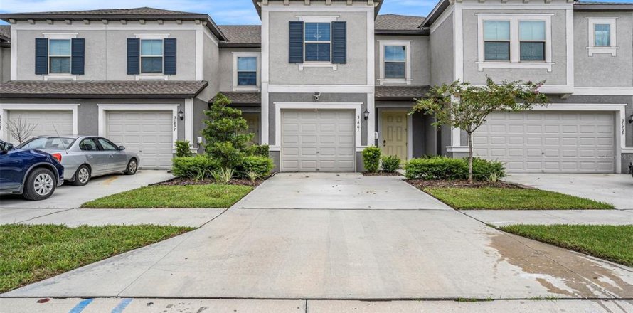 Townhouse in Wesley Chapel, Florida 3 bedrooms, 163.51 sq.m. № 1361498