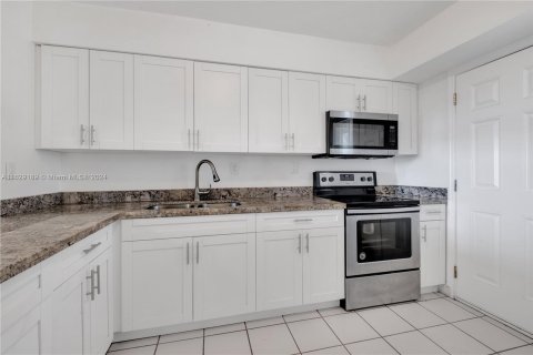 Copropriété à vendre à Miami, Floride: 1 chambre, 77.11 m2 № 1290683 - photo 3