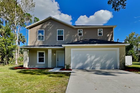 Villa ou maison à louer à Palm Coast, Floride: 5 chambres, 211.26 m2 № 887289 - photo 1