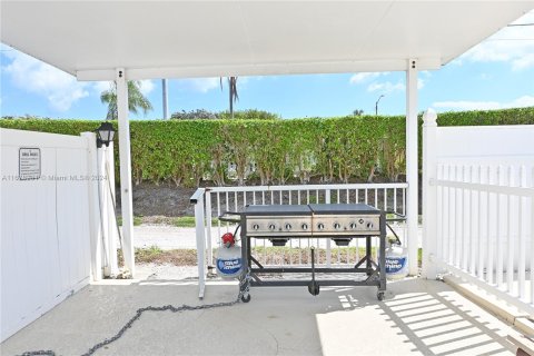 Condo in Delray Beach, Florida, 2 bedrooms  № 1407803 - photo 28