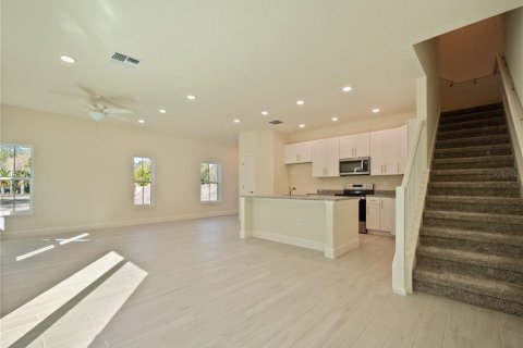 Touwnhouse à vendre à New Smyrna Beach, Floride: 3 chambres, 158.31 m2 № 852496 - photo 15