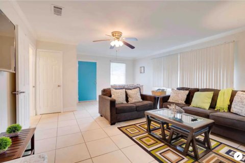 Villa ou maison à vendre à Vero Beach, Floride: 4 chambres, 156.73 m2 № 884606 - photo 2