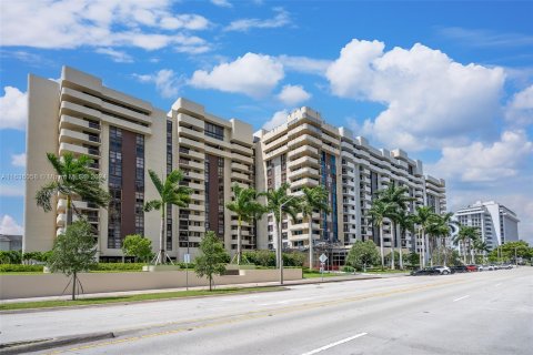 Condominio en venta en Coral Gables, Florida, 2 dormitorios, 104.89 m2 № 1306040 - foto 1