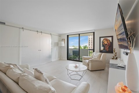 Condominio en venta en Coral Gables, Florida, 2 dormitorios, 104.89 m2 № 1306040 - foto 11