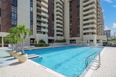 Condominio en venta en Coral Gables, Florida, 2 dormitorios, 104.89 m2 № 1306040 - foto 30