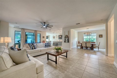 Villa ou maison à vendre à Kissimmee, Floride: 4 chambres, 253.34 m2 № 1306045 - photo 24