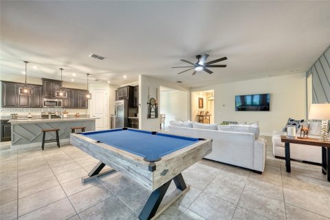 Villa ou maison à vendre à Kissimmee, Floride: 4 chambres, 253.34 m2 № 1306045 - photo 25