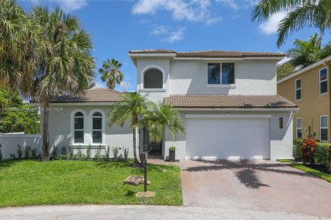 Villa ou maison à vendre à Miramar, Floride: 5 chambres, 292.55 m2 № 1128400 - photo 2