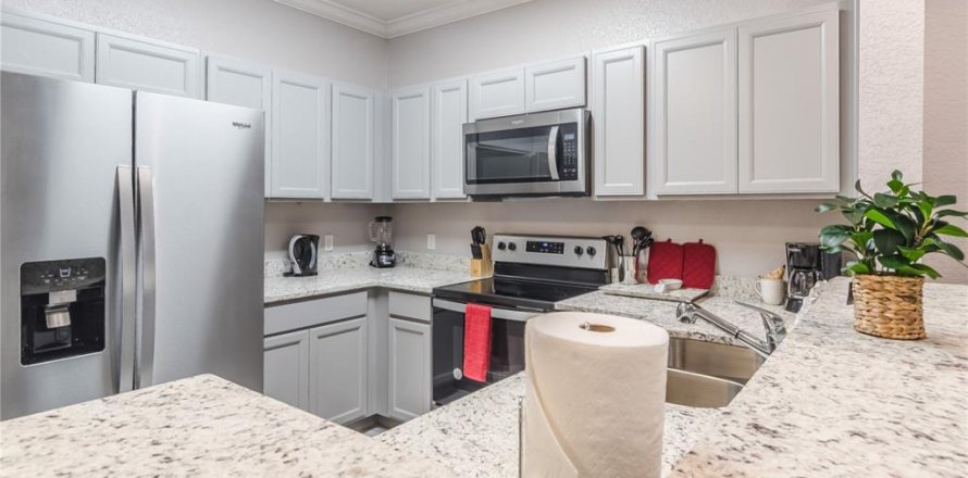 Condo in Davenport, Florida, 3 bedrooms  № 1359623