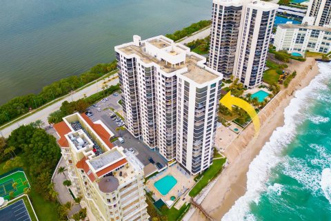 Copropriété à vendre à Riviera Beach, Floride: 3 chambres, 209.03 m2 № 883385 - photo 12