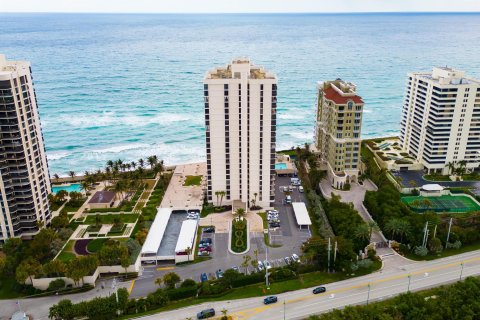 Condominio en venta en Riviera Beach, Florida, 3 dormitorios, 209.03 m2 № 883385 - foto 3