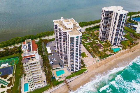 Copropriété à vendre à Riviera Beach, Floride: 3 chambres, 209.03 m2 № 883385 - photo 16