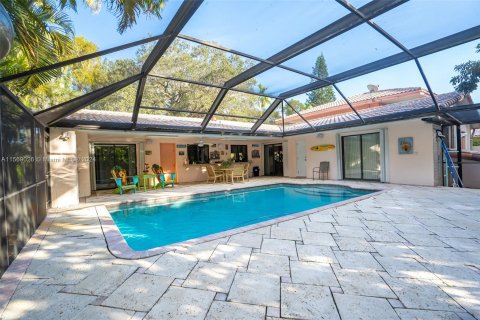 Casa en venta en Miami Lakes, Florida, 5 dormitorios, 599.68 m2 № 1118459 - foto 28