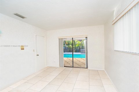 Villa ou maison à vendre à Miami Lakes, Floride: 5 chambres, 599.68 m2 № 1118459 - photo 22
