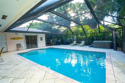 Villa ou maison à vendre à Miami Lakes, Floride: 5 chambres, 599.68 m2 № 1118459 - photo 29