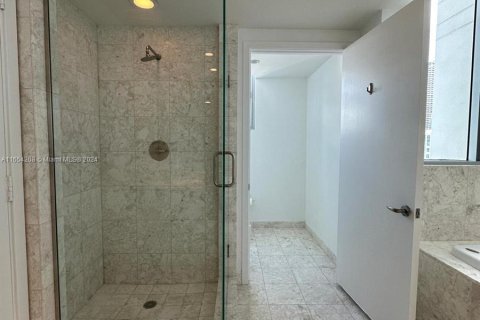 Condominio en alquiler en Miami, Florida, 2 dormitorios, 142.05 m2 № 1348864 - foto 10