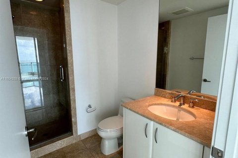 Condo in Miami, Florida, 2 bedrooms  № 1348864 - photo 17