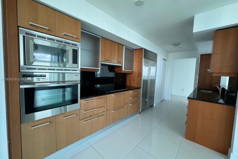 Condominio en alquiler en Miami, Florida, 2 dormitorios, 142.05 m2 № 1348864 - foto 6