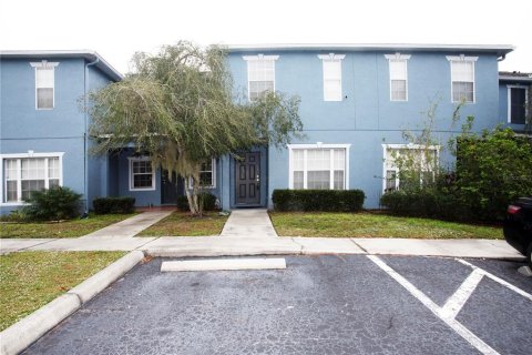Townhouse in Gibsonton, Florida 2 bedrooms, 126.35 sq.m. № 920249 - photo 1