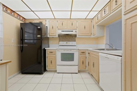 Condominio en venta en Sunrise, Florida, 2 dormitorios, 99.78 m2 № 1120651 - foto 9