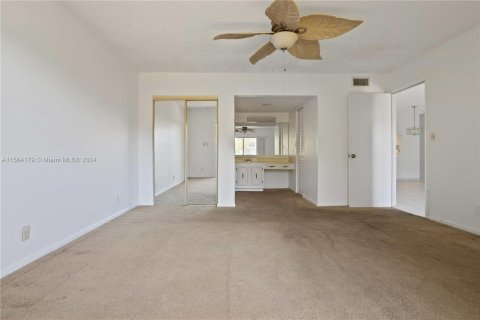 Copropriété à vendre à Sunrise, Floride: 2 chambres, 99.78 m2 № 1120651 - photo 14