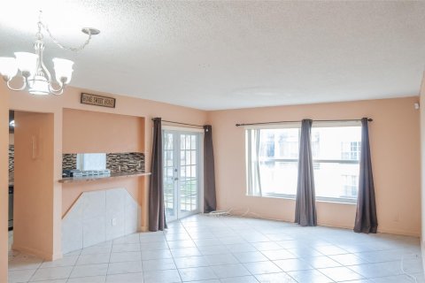 Copropriété à vendre à Lauderhill, Floride: 1 chambre, 83.61 m2 № 1152176 - photo 24