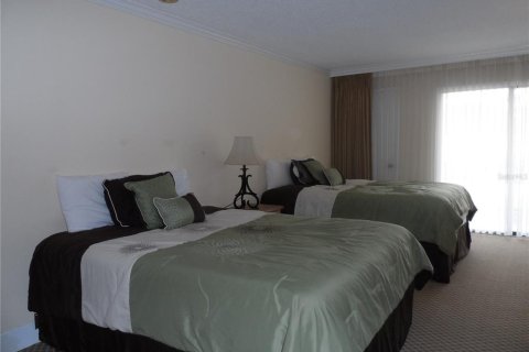 Condo in Wesley Chapel, Florida, 3 bedrooms  № 1376647 - photo 12