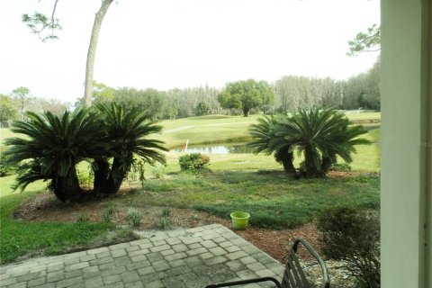 Condo in Wesley Chapel, Florida, 3 bedrooms  № 1376647 - photo 20