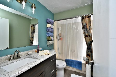 Condo in Punta Gorda, Florida, 2 bedrooms  № 485148 - photo 19