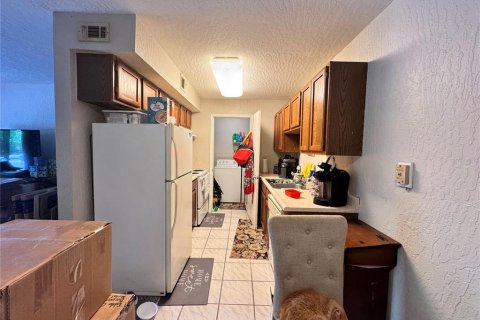 Condo in Palm Bay, Florida, 2 bedrooms  № 1199307 - photo 10