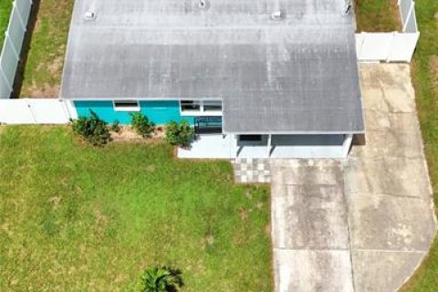 House in Largo, Florida 3 bedrooms, 72.93 sq.m. № 1339836 - photo 3