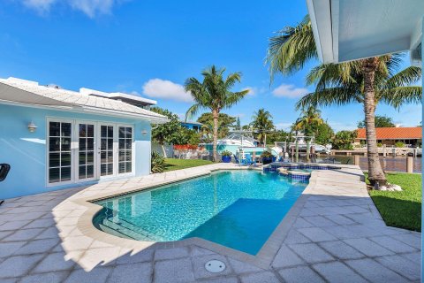 Villa ou maison à vendre à Lake Worth, Floride: 5 chambres, 289.48 m2 № 860755 - photo 19
