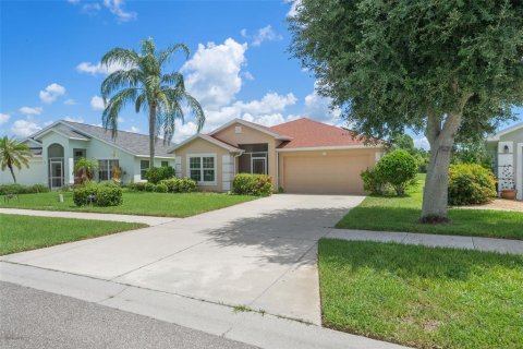 Villa ou maison à vendre à North Port, Floride: 3 chambres, 153.01 m2 № 1296690 - photo 2