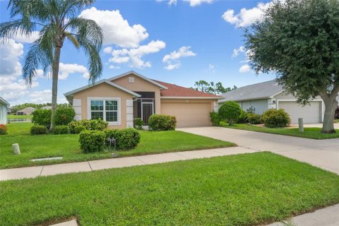 Villa ou maison à vendre à North Port, Floride: 3 chambres, 153.01 m2 № 1296690 - photo 3